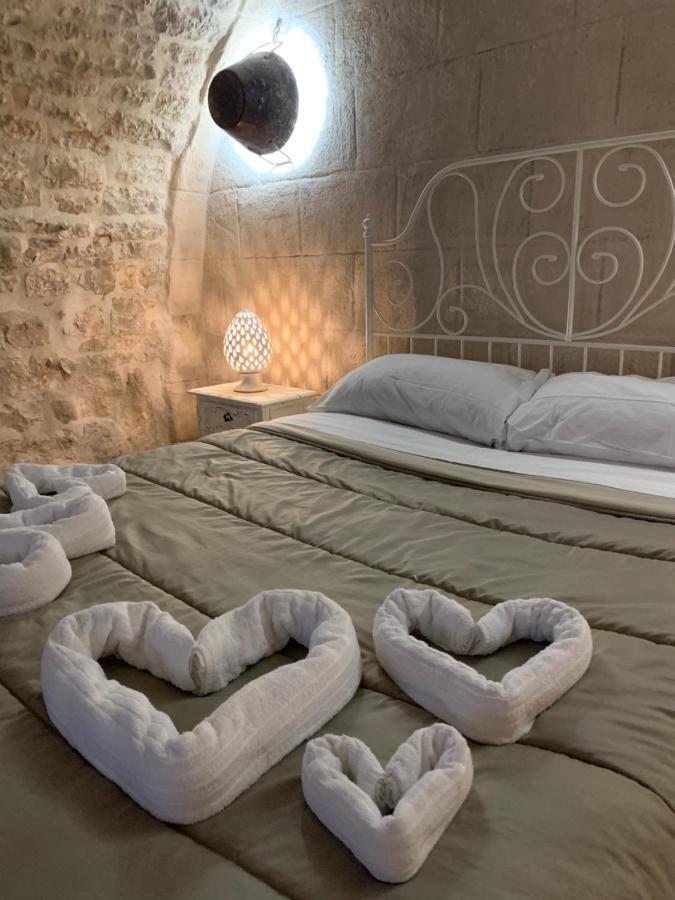 Fiori Catene Tra Le Torri Κονβερσάνο Εξωτερικό φωτογραφία