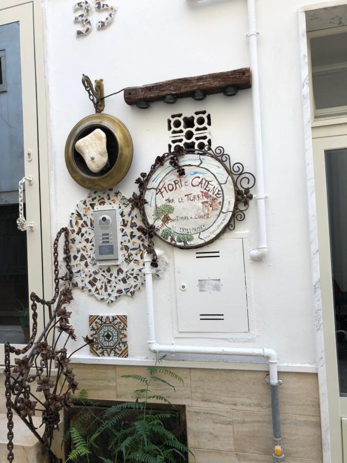 Fiori Catene Tra Le Torri Κονβερσάνο Εξωτερικό φωτογραφία