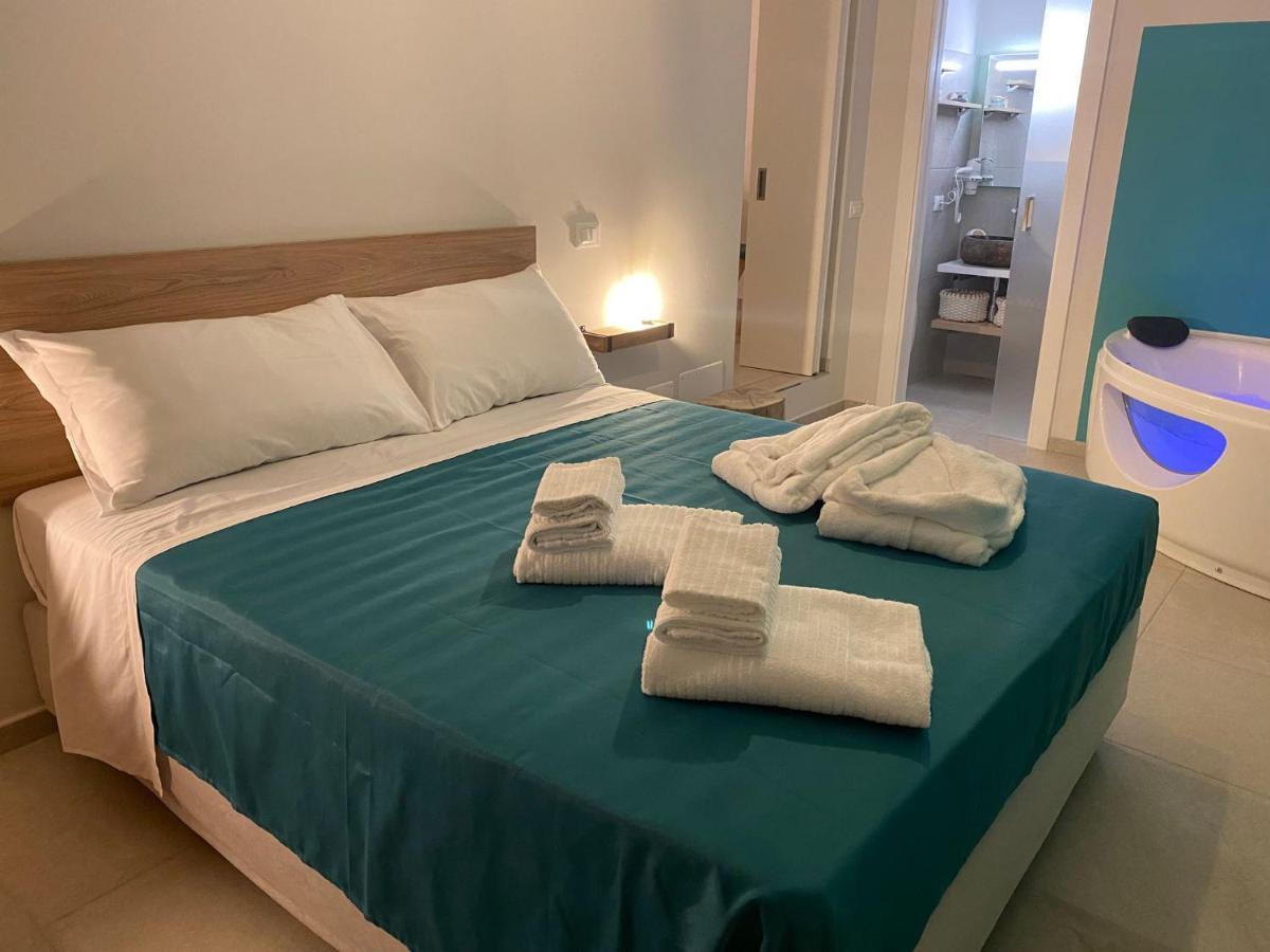 Fiori Catene Tra Le Torri Κονβερσάνο Εξωτερικό φωτογραφία