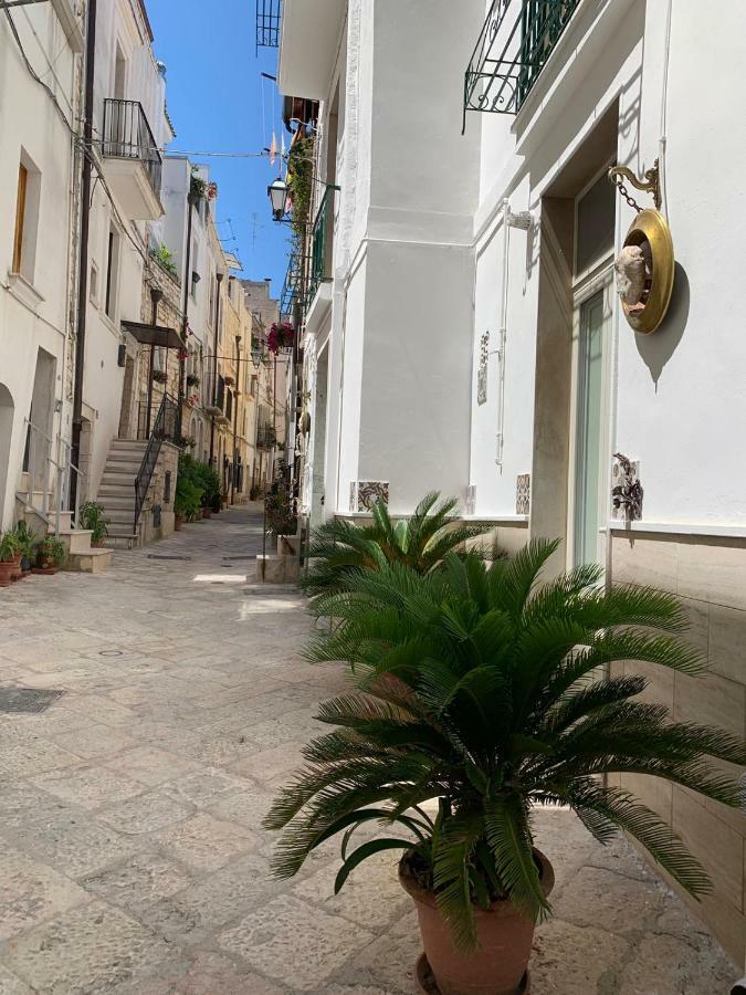 Fiori Catene Tra Le Torri Κονβερσάνο Εξωτερικό φωτογραφία