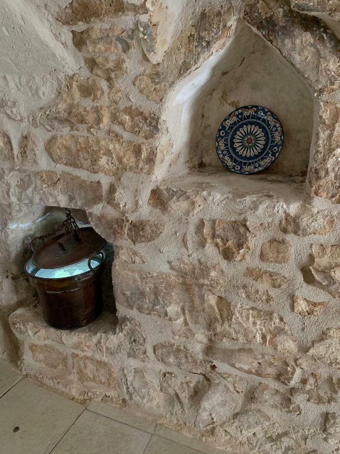 Fiori Catene Tra Le Torri Κονβερσάνο Εξωτερικό φωτογραφία
