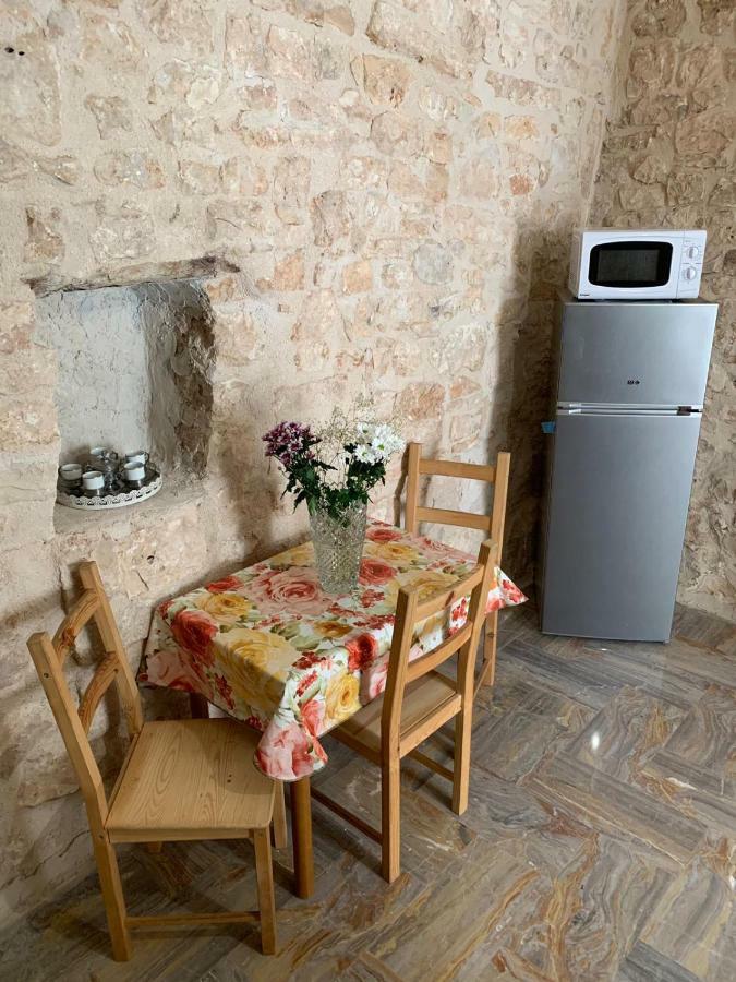 Fiori Catene Tra Le Torri Κονβερσάνο Εξωτερικό φωτογραφία