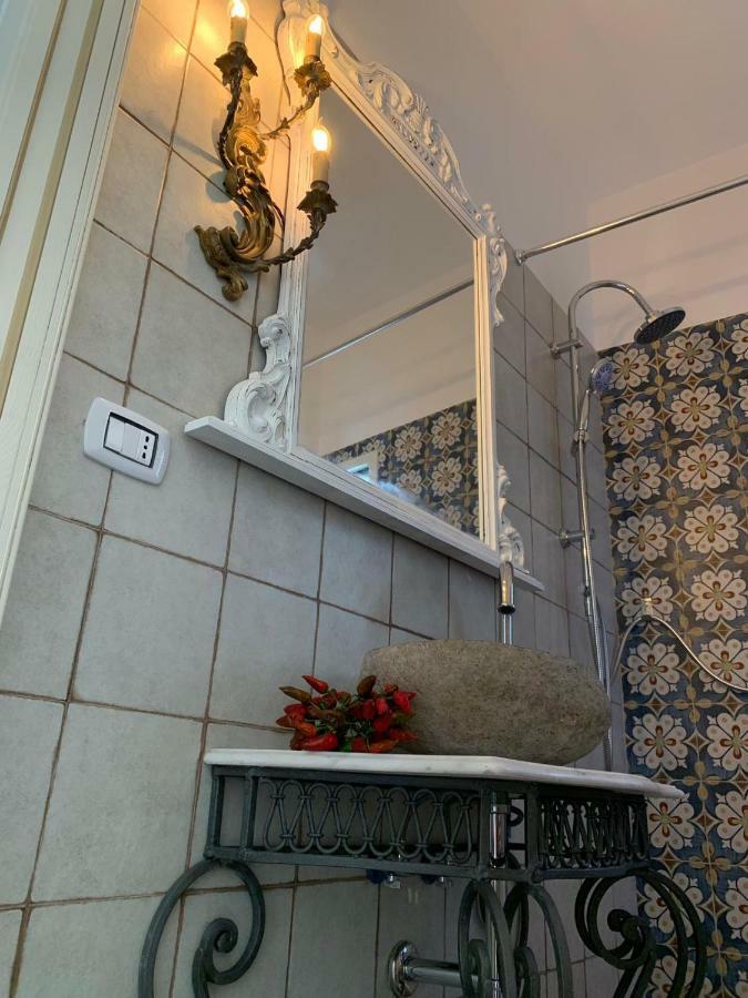 Fiori Catene Tra Le Torri Κονβερσάνο Εξωτερικό φωτογραφία